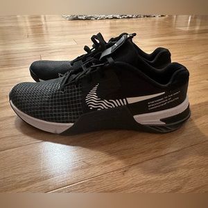 NWOT Women’s Nike Metcon 8 Training Shoes
